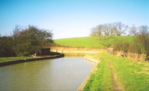 AC34	Another view along the canal.