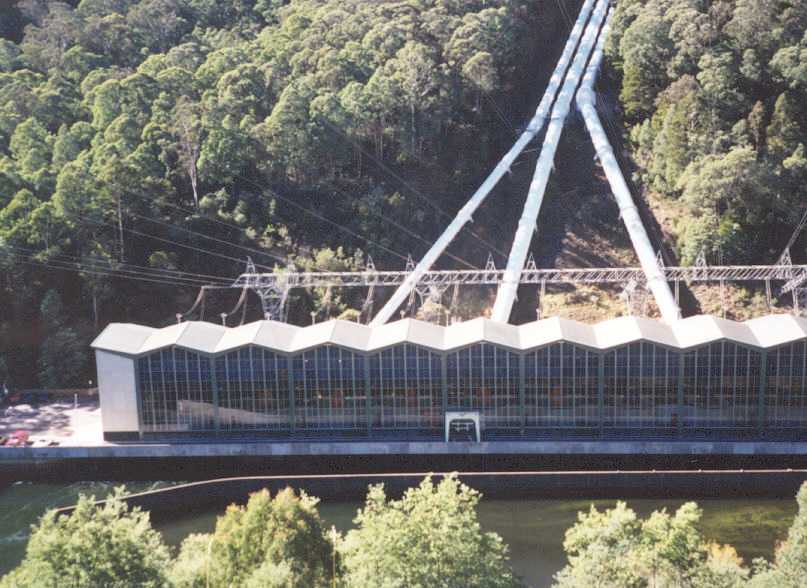 The view from the Murray 1 power station viewpoint.