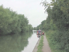 P8110002	The canal near Newport Pagnell. 