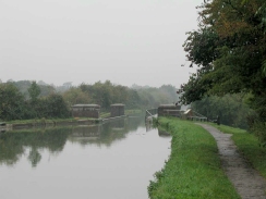 P9290001	Looking north at the Wolverton Aqueduct.