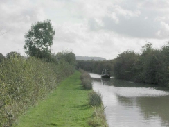 PA270066	A canal boat on the stretch between Calcutt bottom lock and Gibraltar bridge.