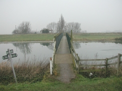 P1050358	Looking along the bridge over the River Welland at Four Mile Bar.