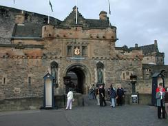 P2002A010003	The entrance to Edinburgh Castle. 