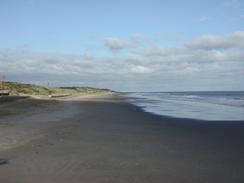 P2002A260015	The beach near Mablethorpe. 