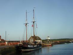 P2002B030005	A ship in Wells. 