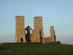 P2002C090008	The ruins of St Mary's Church, Reculver. 