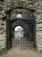 P2002C230065	The gateway leading into Portchester Castle. 