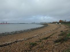 P2002C250037	The beach to the northwest of Netley. 