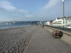 P20031080027	The seafront promenade in Seaton. 