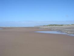 P20035082452	The beach between Sellafield and Nethertown.