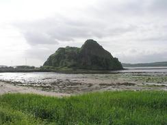 P20036033640	Dumbarton Castle rock.