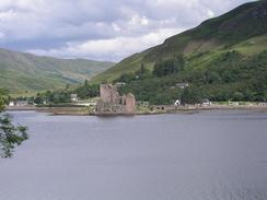 P20037205600	Eilean Donan Castle.