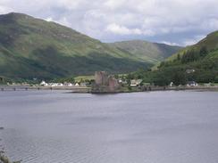 P20037205601	Eilean Donan Castle.