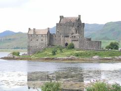 P20037215621	Eilean Donan Castle.