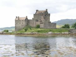 P20037215628	Eilean Donan Castle.