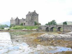 P20037215630	Eilean Donan Castle.