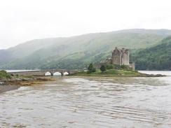 P20037215637	Eilean Donan Castle.