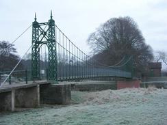 P2003C300540	The suspension bridge over the River Dove in Doveridge.