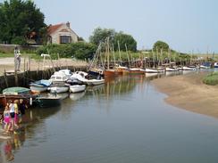 P20048081230	Blakeney.