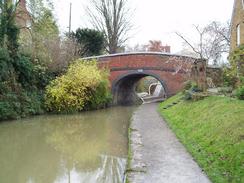 P2004B202417	Bridge 152 in Cropredy.