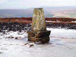 P2004C293430	Edale Moor trig pillar.