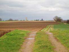 P20052124026	The path between Warmington and Fotheringhay.