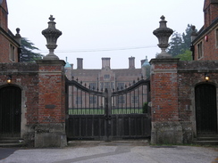 P20057106481	The gateway leading into Chilham Castle.