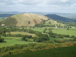 P2005A026957	Looking over the Severn Valley from Pen-y-bant.