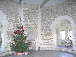 P2005C048706	The lower hall at Orford Castle.