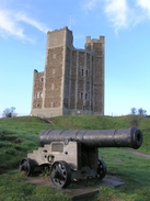 P2005C048735	A cannon outside Orford Castle.