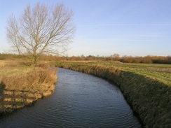 P2005C178804	Crossing the River Stour near Water Hall Farm.