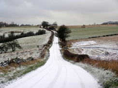 P2005C279120	Looking down School Lane.