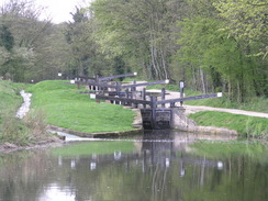 P20064292354	The canal heading west from Shireoaks.