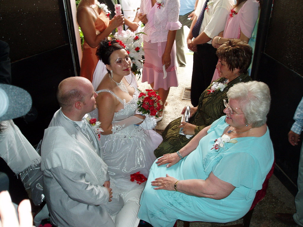 Neil and Ina asking forgiveness from their parents.