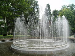 P20067020136	The fountain outside the hotel in Iasi.