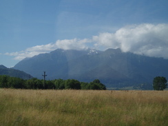 P20067040081	Mountains veiwed on the way to Bran Castle.