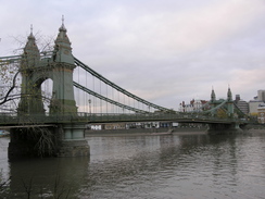 P2006B126096	Hammersmith Bridge.