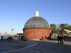 P2006B186330	The southern entrance to the Greenwich Foot Tunnel.