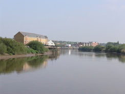 P20075057907	Looking downstream from Old Shipyard towards Gainsborough.