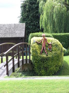 P20077148693	Flowerpot men at Boveney Lock.