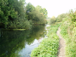 P2007A030118	Heading south along the River Itchen from the M3.