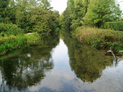 P2007A030131	Heading south along the River Itchen from the M3.