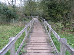 P2007A259742	The footbridge over the River Test in Wherwell.