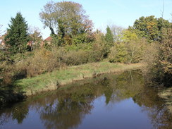 P2007B020140	The river near Eling.