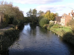 P2007B020210	The River Test near Saddler's Mill.