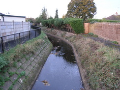 P2007B090698	Following the stream west towards Romsey.