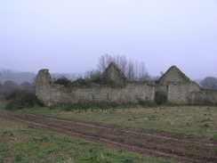 P2007B261487	The ruined New Barn.