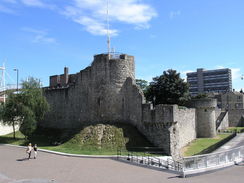 P20087305171	Southampton town walls.