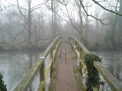 P20091080055	A footbridge over the Itchen to the southwest of Itchen Stoke.