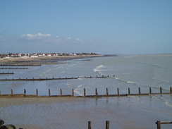 P20093060067	Heading east from Bognor towards Felpham.